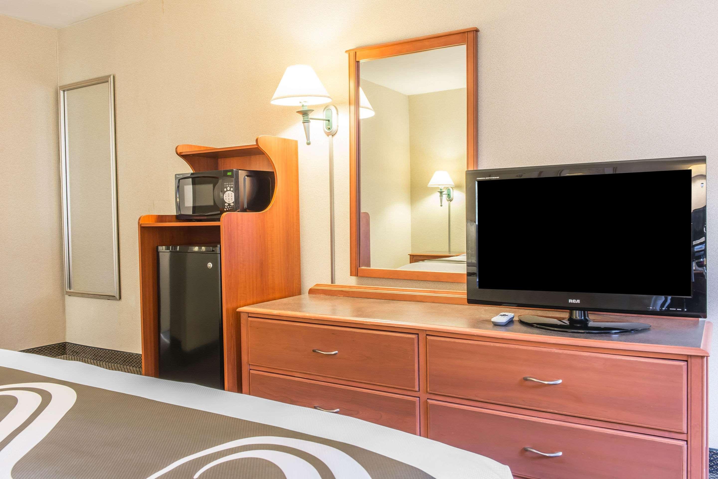 Quality Inn Hermitage Extérieur photo