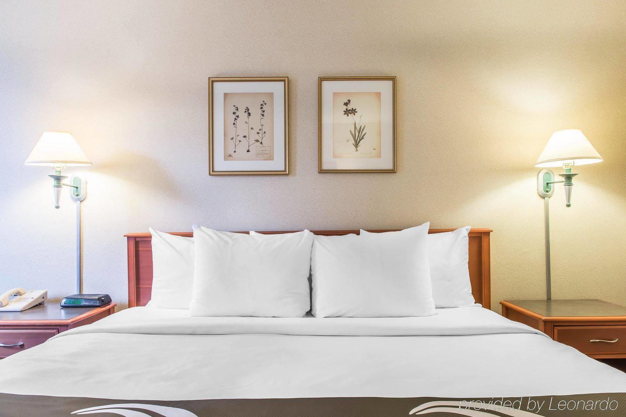 Quality Inn Hermitage Extérieur photo